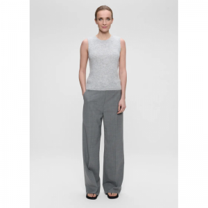 Suri Alpaca sleeveless top light grey